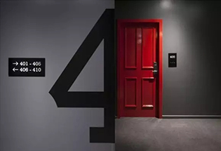 這樣的酒店門牌好設計，你會一眼就記住嗎？